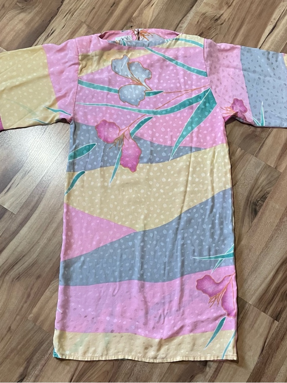 Vintage 80s Flora Kung Silk Shift Dress - Pastel Abstract Floral Orchid Print 12